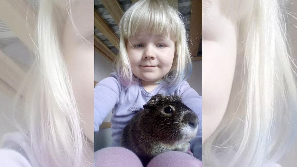 Janella, sylissä on marsupoika Taku.