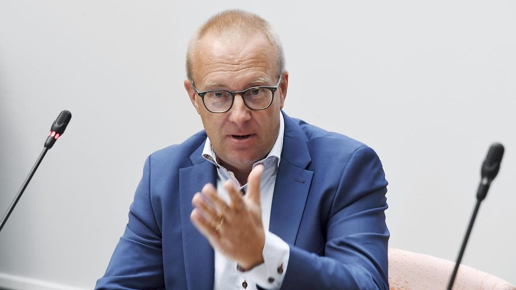 Puheenjohtaja Jarkko Eloranta muistuttaa, että työsuhteen kesto on vain yksi SAK:n ehdottamista kriteereistä, jotka vaikuttaisivat irtisanomisjärjestykseen.