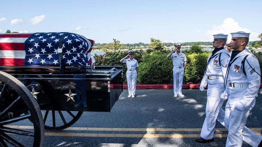 McCain hautajaiset 2