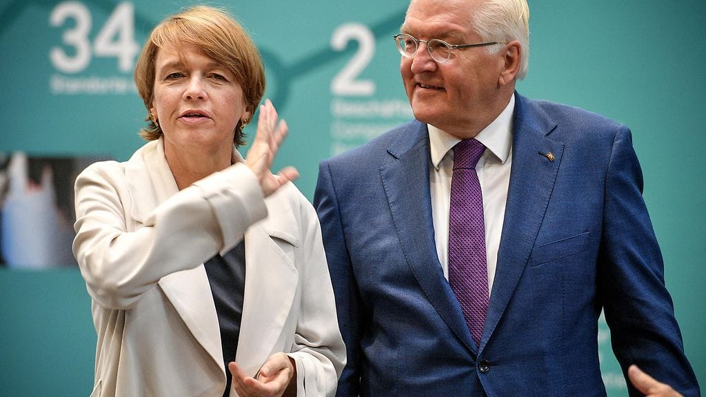 Saksan liittopresidentti Frank-Walter Steinmeier ja rouva Elke Büdenbender.