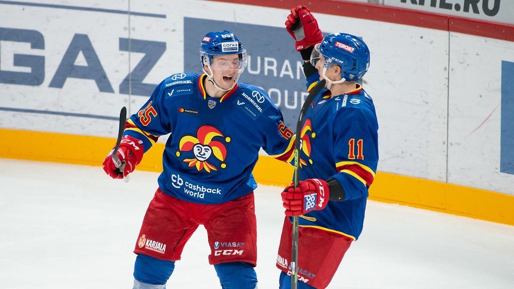 Sakari Manninen ja Steve Moses olivat tehokkaalla pelipäällä.