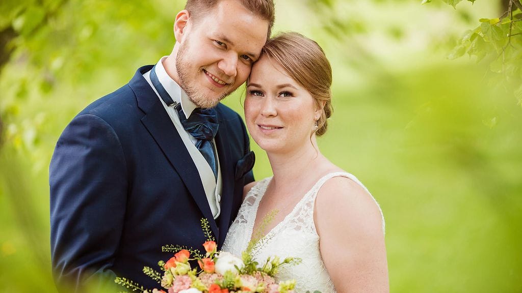 EnsitreffitAlttarilla_s5_Sini_Vesa_001