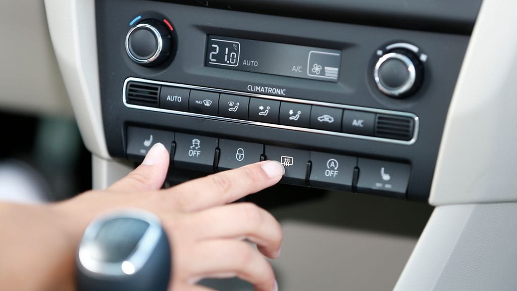 takalasinlämmitin autoliitto