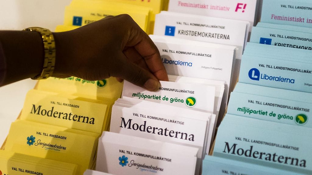 AOP Ruotsi vaalit äänestyslippuja