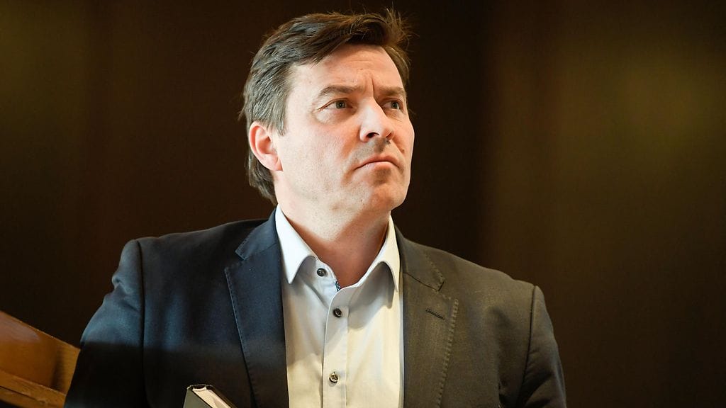 Palloliiton pääsihteeri Marco Casagrande antoi ymmärrystä Tampereen Ratinan stadionin haasteellisille olosuhteille. Vaatimustaso A-maaotteluita kohtaan on kuitenkin hyvin korkea.