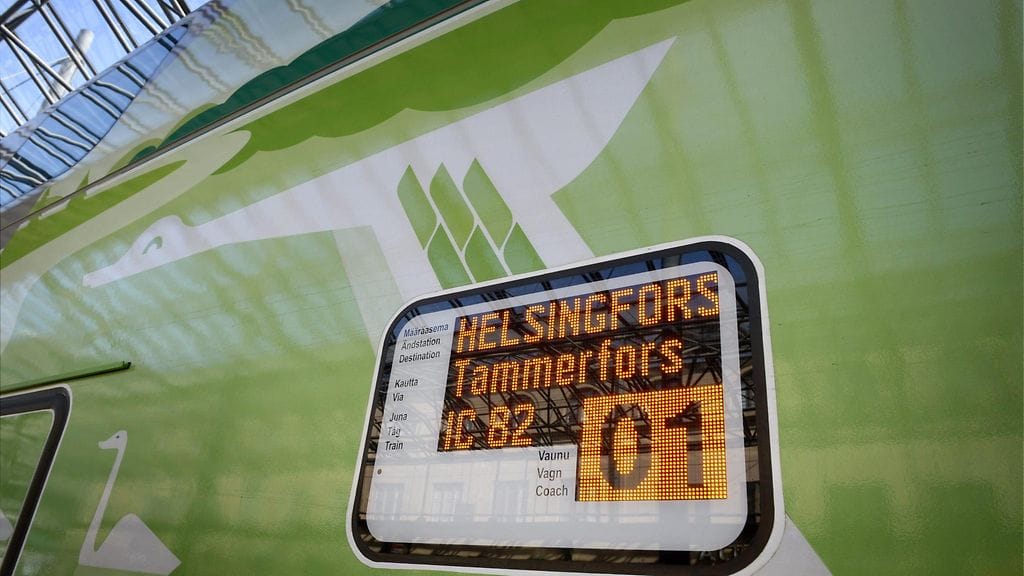 Suomi-rata oy selvittää tunnin junayhteyttä Tampereen ja Helsingin välille. Kuvituskuva.