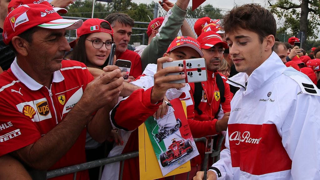 Charles Leclerc ajaa tämän kauden loppuun Sauberilla, mutta ensi kaudella hän pääsee Ferrarin rattiin.