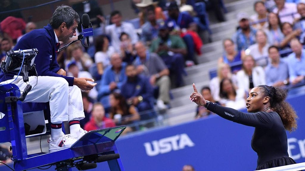 Carlos Ramos ja Serena Williams kävivät kiivasta keskustelua US Openin finaalissa.