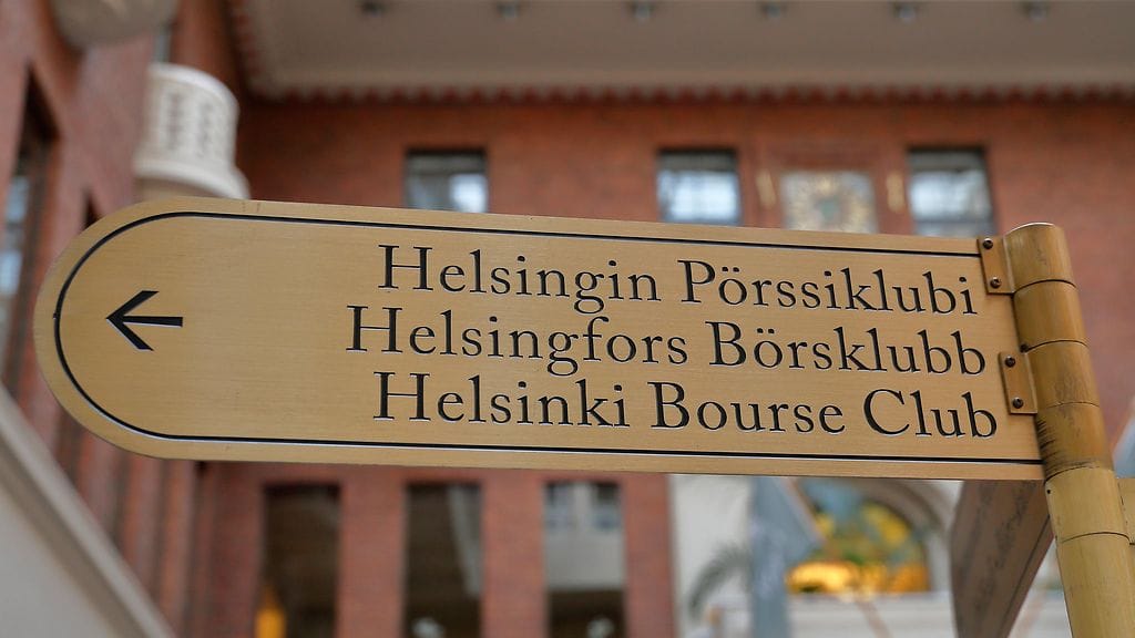 74 prosenttia äänestäneistä puolsi naisten hyväksymistä jäseniksi.