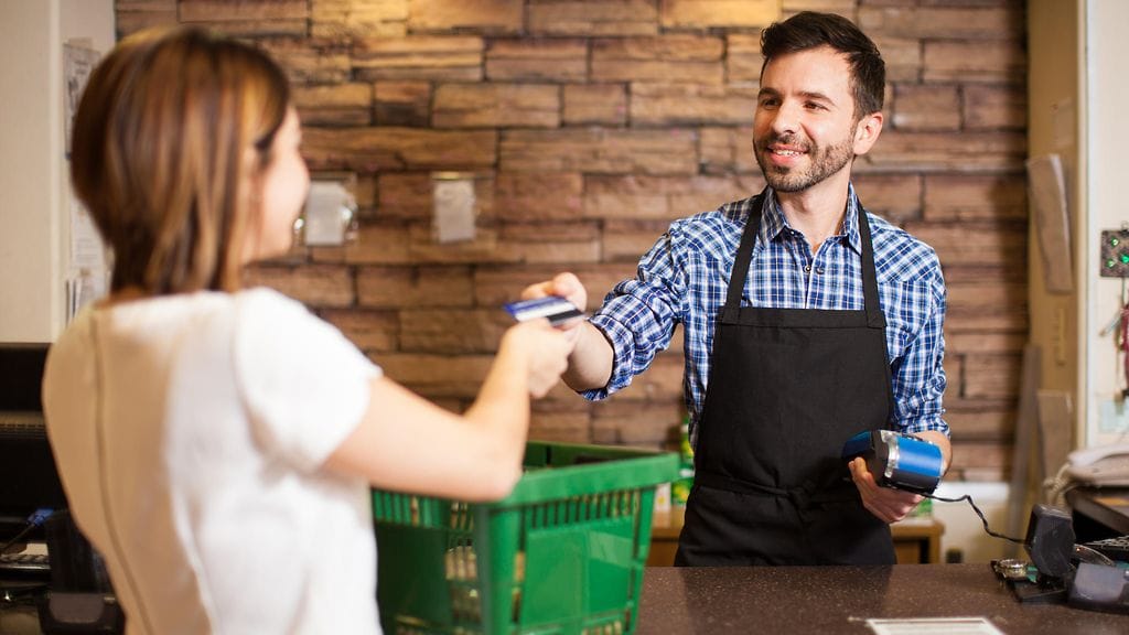 ruokakauppa myyjä kiusallinen arkinen kontakti