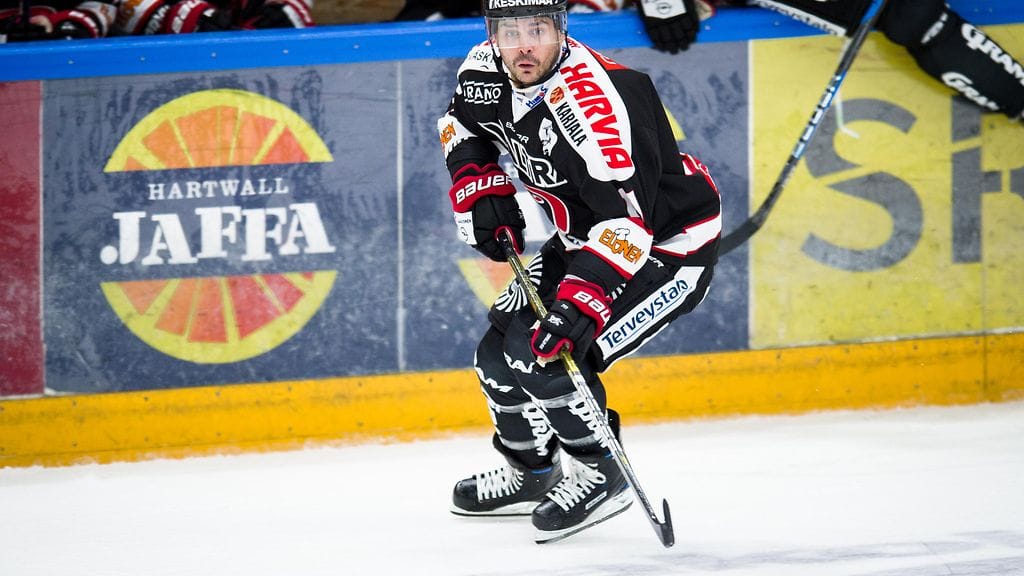 Eric Perrin saalisti 500. tehopisteensä SM-liigassa.