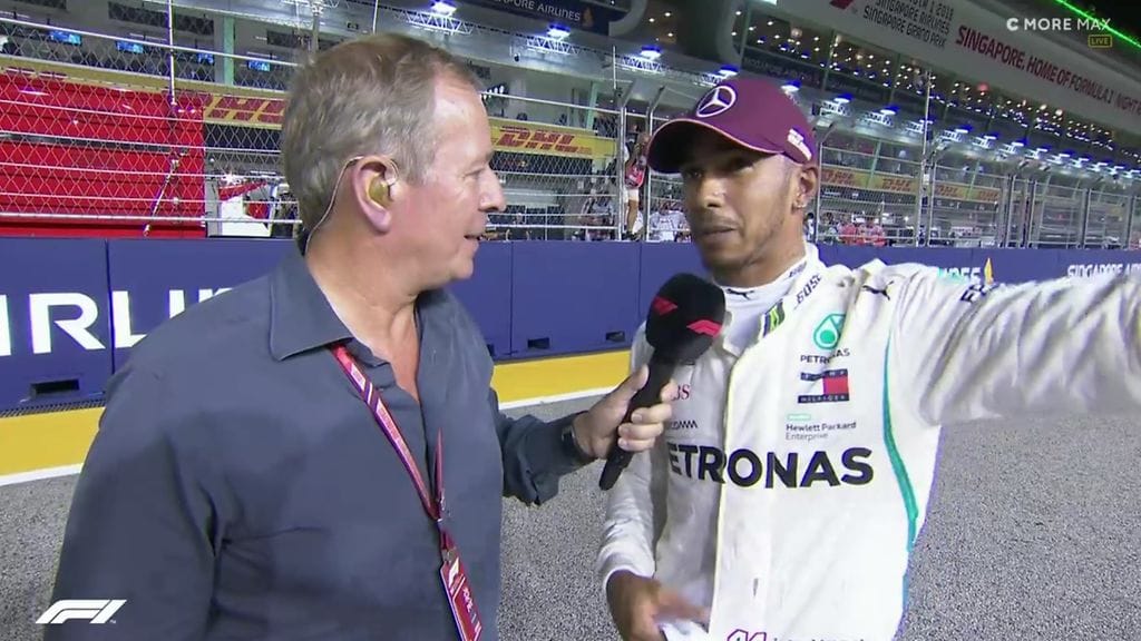 Mercedeksen brittikuski Lewis Hamilton saattoi myhäillä Singaporen GP:n aika-ajojen jälkeen.