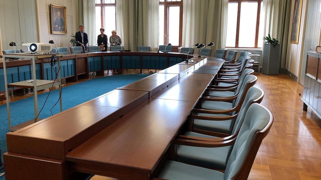 KHO, Korkein hallinto-oikeus, Plenum-sali