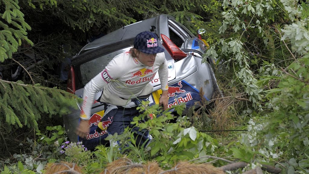 Kimi Räikkönen rallipoluilla 2010.