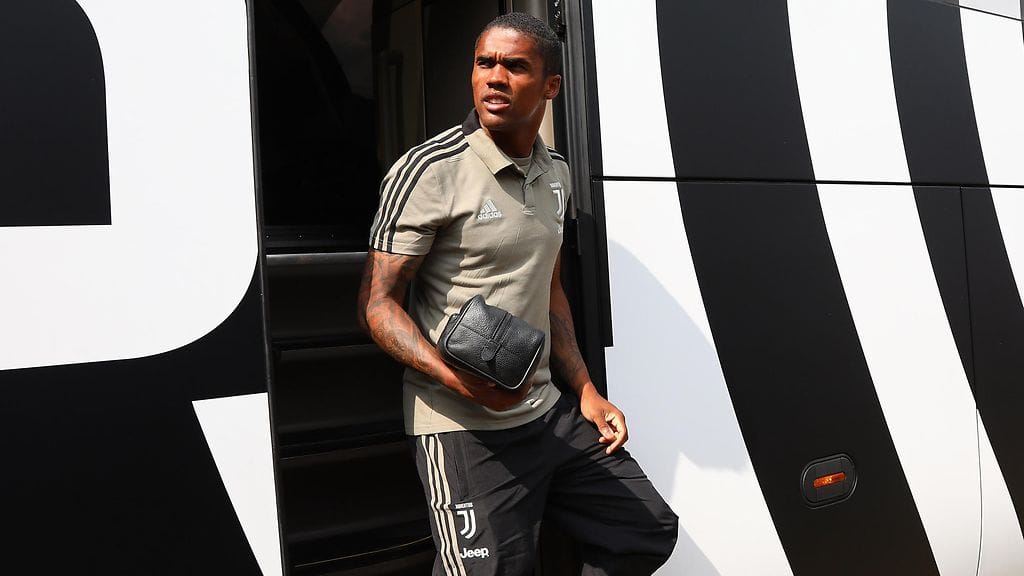 Douglas Costalla kävivät tunteet todella kuumina ottelussa Sassuoloa vastaan.