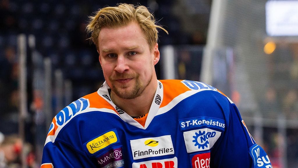 Teemu Nurmi lopetti jääkiekkoilijan uransa kasvattajaseurassaan Tapparassa.