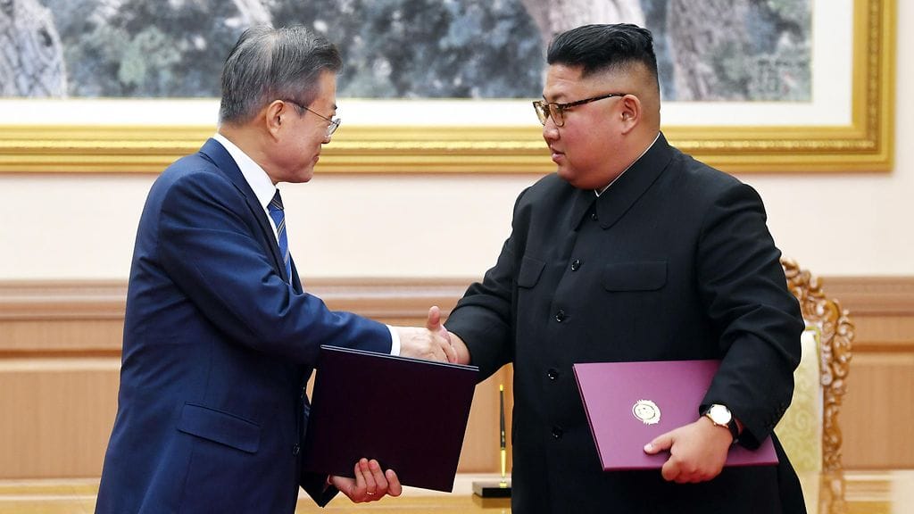 Etelä-Korean presidentti Moon Jae-in ja Pohjois-Korean johtaja Kim Jong Un ovat sopineet maiden yhteisestä olympiahakemuksesta.