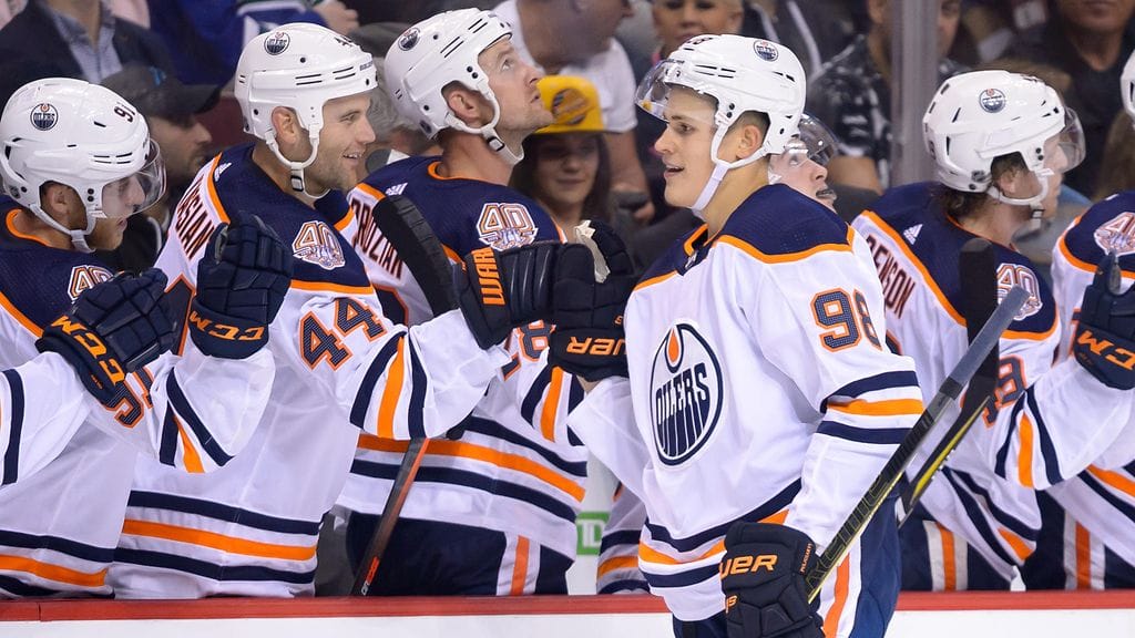 Edmonton Oilersin suomalaishyökkääjä Jesse Puljujärvi heilutti maaliverkkoja yön harjoitusottelussa Vancouver Canucksia vastaan.