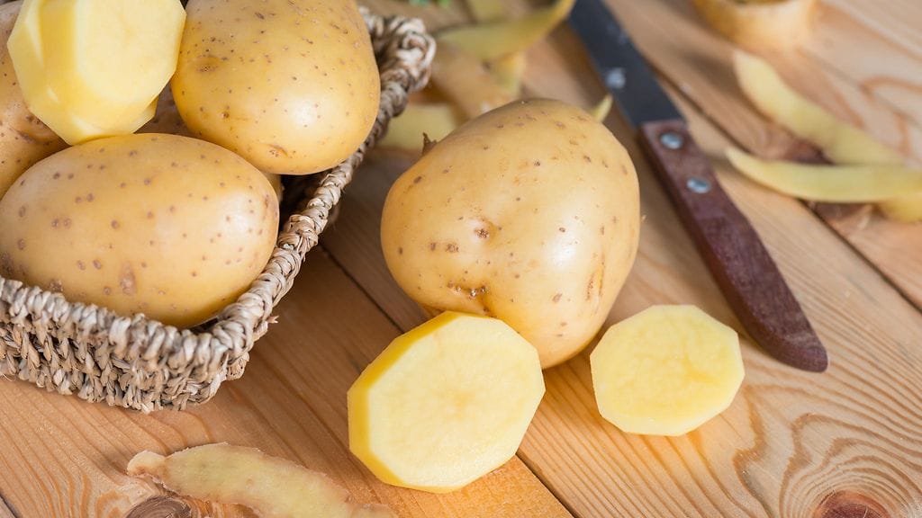 peruna leikkuulauta kuoriminen