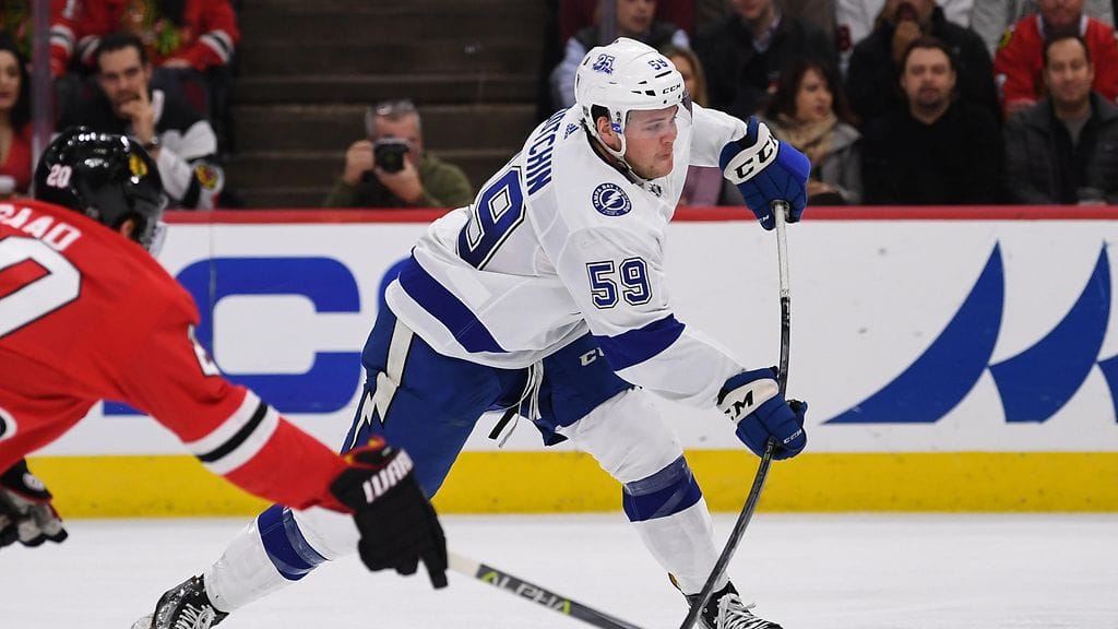Tampa Bay Lightning purki Jake Dotchinin sopimuksen liian korkean rasvaprosentin takia.