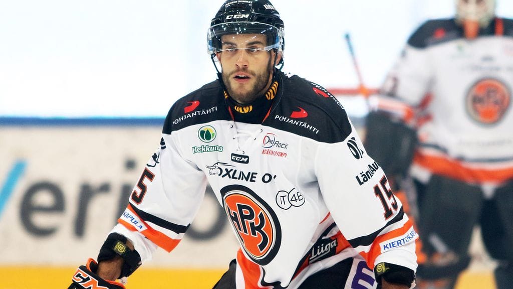 HPK:n slovakialaispuolustaja Jan Brejcak nauttii Liigan pelityylistä.