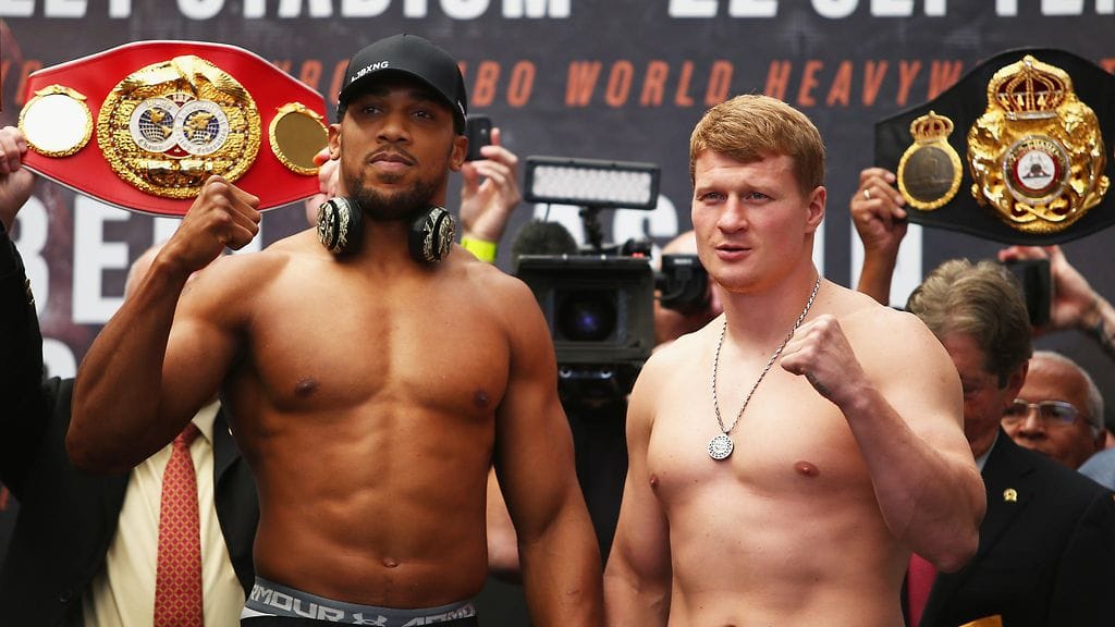 Anthony Joshua on yli 10 kiloa painavempi kuin haastajansa Aleksandr Povetkin.