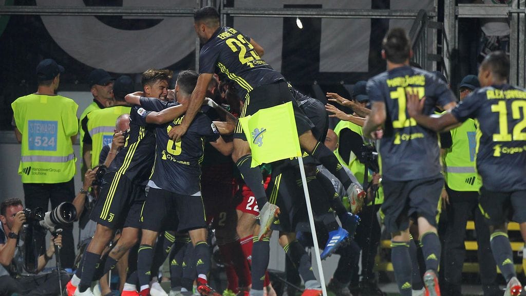 Juventuksen pelaajien tunteet purkautuivat Cristiano Ronaldon maalin myötä.