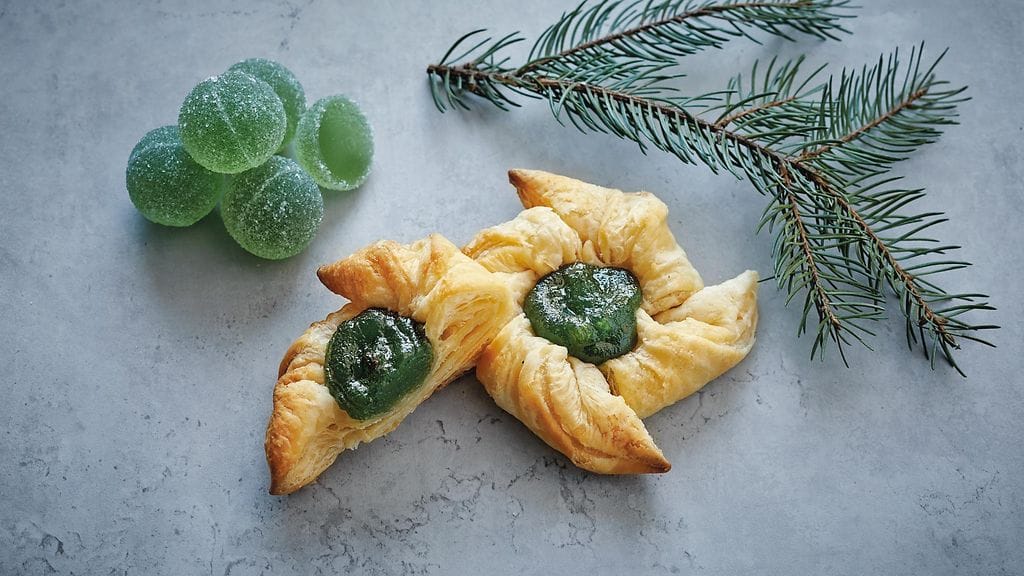 Vihreällä kuullla koristeltuja joulutorttuja on saatavilla koko joulun ajan.