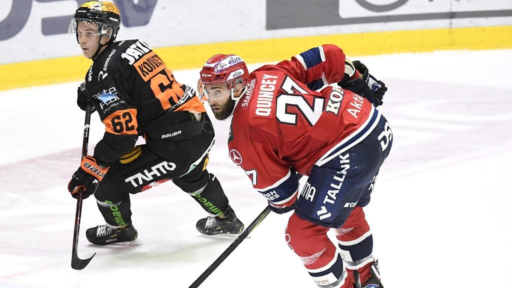 HIFK:n Kyle Quincey komennettiin avauserässä rangaistusaitioon päähän kohdistuneesta taklauksesta.