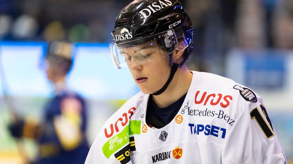 Rasmus Kupari on yhä sivussa Kärppien kokoonpanosta.