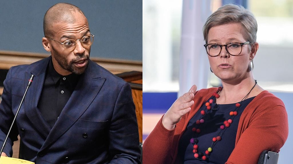 Vihreiden eduskuntaryhmän puheenjohtaja Krista Mikkonen on antanut vakavan moitteen kansanedustaja Jani Toivolalle (vihr.).