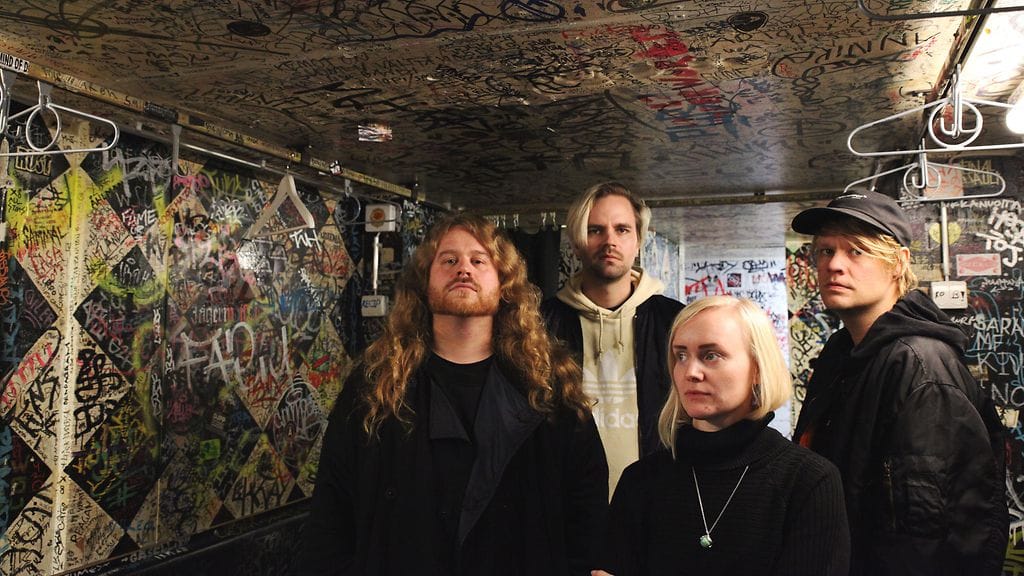 Ruusut-yhtyeen nelikko vasemmalta oikealle: Alpo Nummelin, Samuli Kukkola, Ringa Manner sekä Miikka Koivisto.