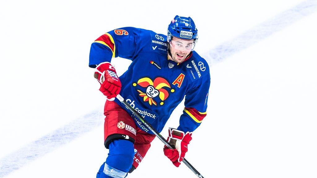 Jokereiden hyökkääjä Jesse Joensuu sai hattutempun kasaan jo alle puolessa pelissä Sotshia vastaan.