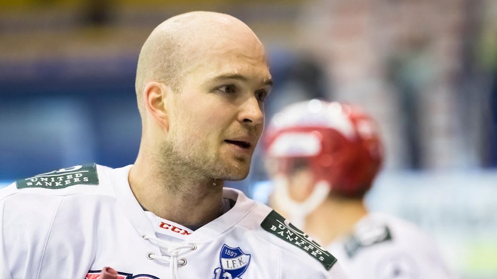 Jarkko Malinen pelasi viime kaudella HIFK:ssa ja siirtyi täksi kaudeksi Tapparaan.