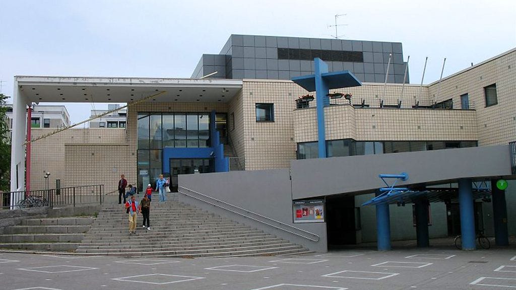 Puukotus tapahtui Sitratorilla. Arkistokuva.