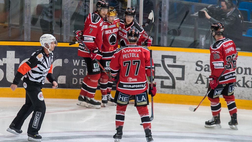 Ässät juhli kauden ensimmäistä kolmen pisteen voittoa.