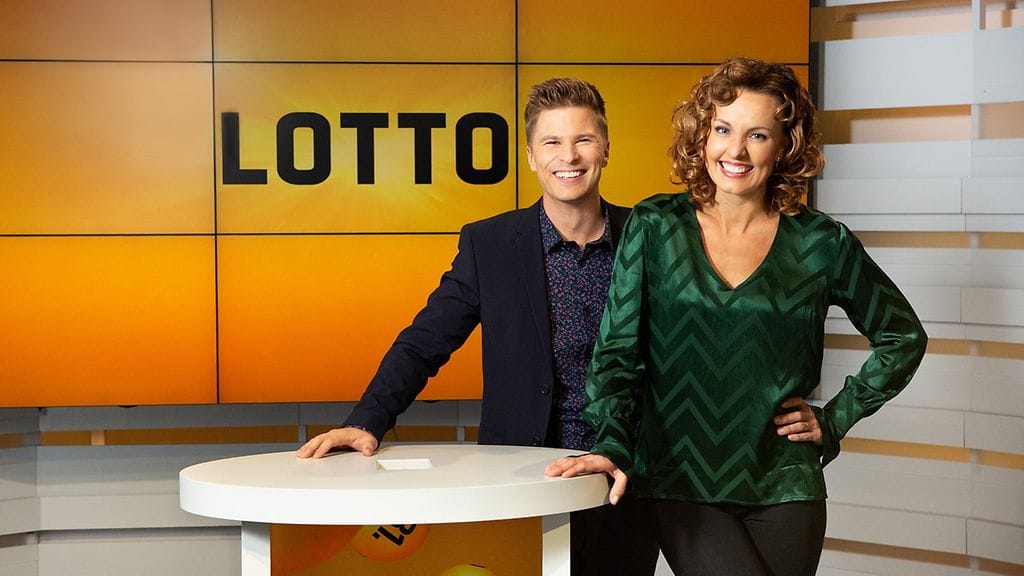 Tuukka Raitala ja Suvi Hartlin ovat uudet Lotto-juontajat.