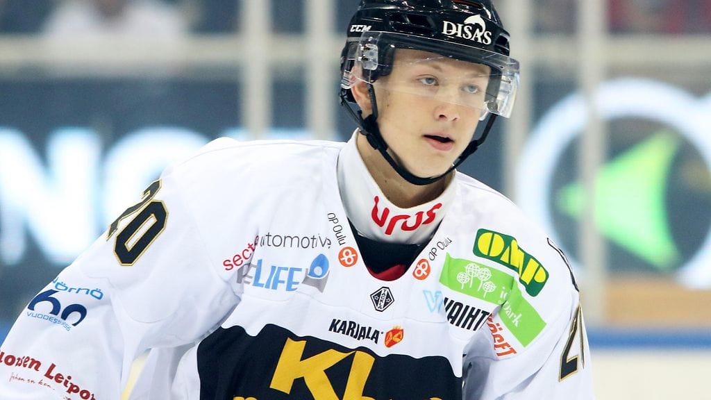 Aleksi Heponiemi vei Kärpät 2-1-johtoon.