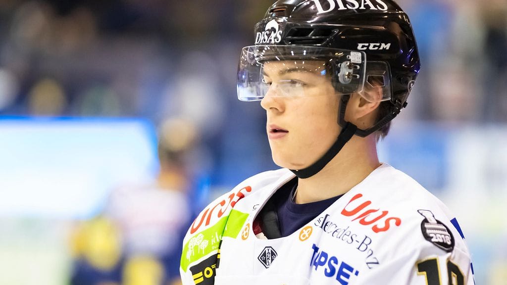 Rasmus Kupari teki kauden avausmaalin Tapparaa vastaan.