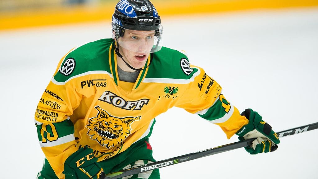 Eemeli Suomi kärsii ylävartalovammasta.