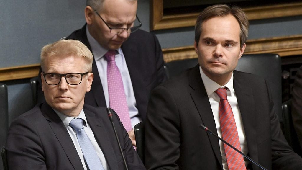 Ministerit Kimmo Tiilikainen ja Kai Mykkänen.