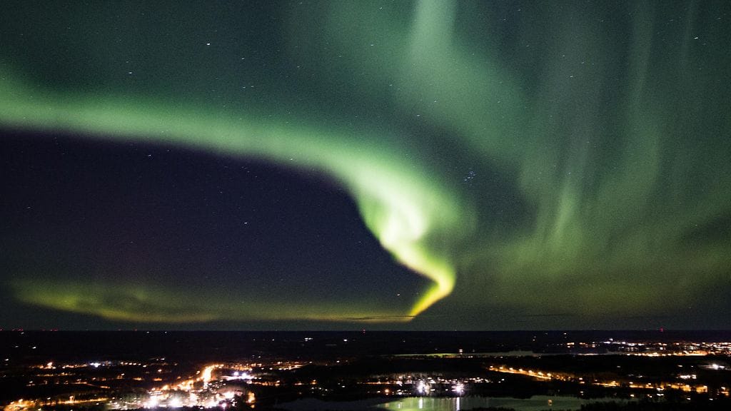 Revontulet leimusivat Vuokatin taivaalla viime syksynä.