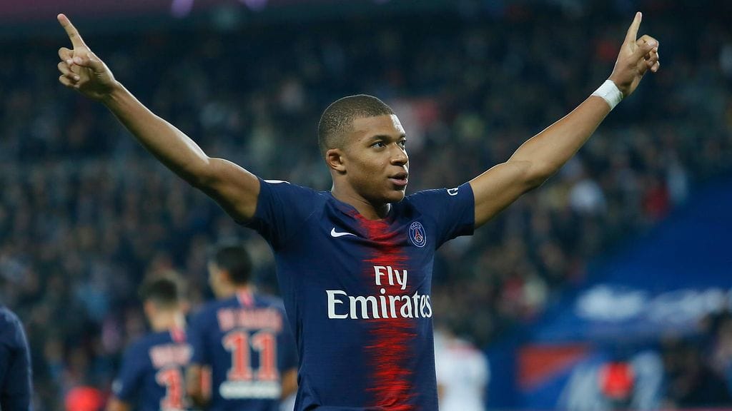 Mbappesta tuli nuorin pelaaja 45 vuoteen, joka on pystyt laukomaan neljä maalia Ranskan liigan ottelussa.