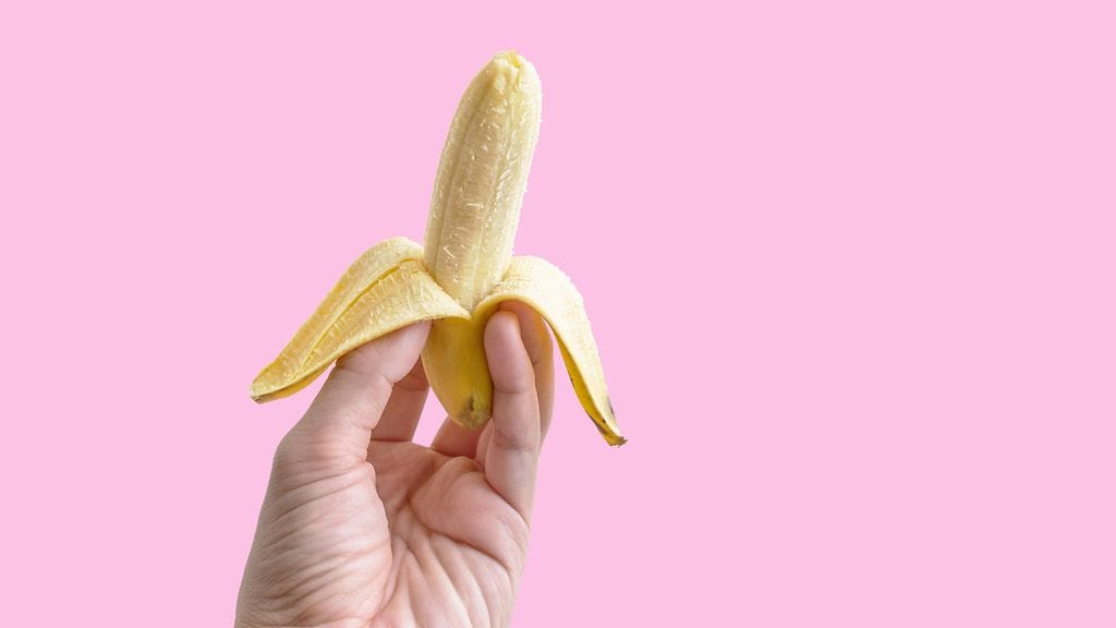 Facebook-käyttäjät innostuivat peniksen muotoisesta kakkuvuoasta. Kuvituskuva.