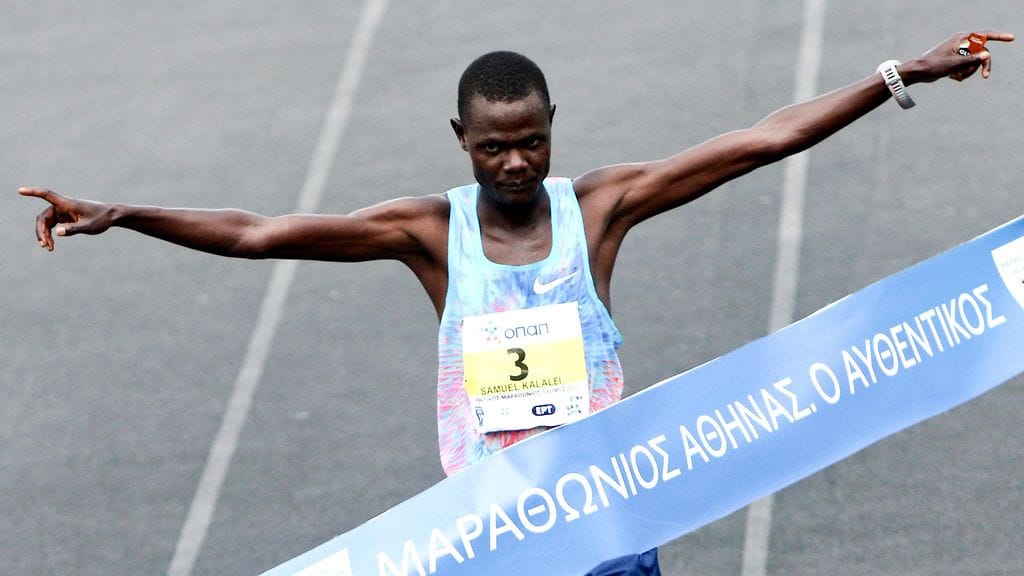 Samuel Kalalei tuuletti viime marraskuussa Ateenan maratonin voittoa.
