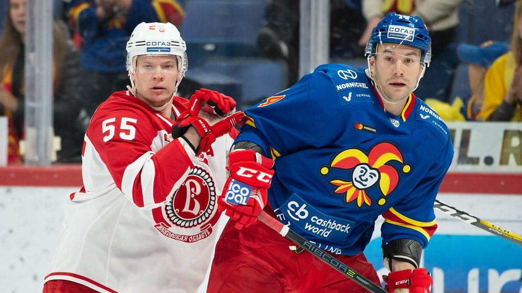 Miro Aaltonen taistelussa Jokereita vastaan.