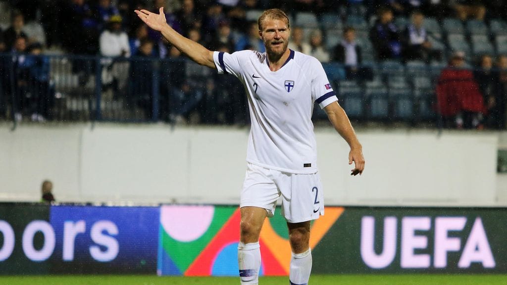 Paulus Arajuuri ei odota Viro-ottelusta helppoa koitosta.