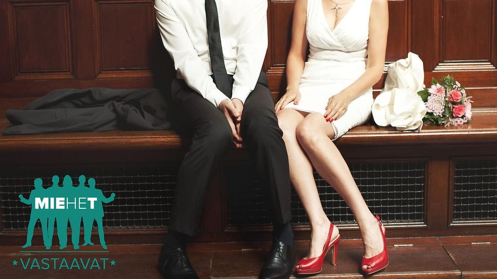 Juttusarjassa miehet vastaavat joka viikko lukijoiden kysymyksiin seksiin, ihmissuhteisiin ja muuhun elämään liittyen!