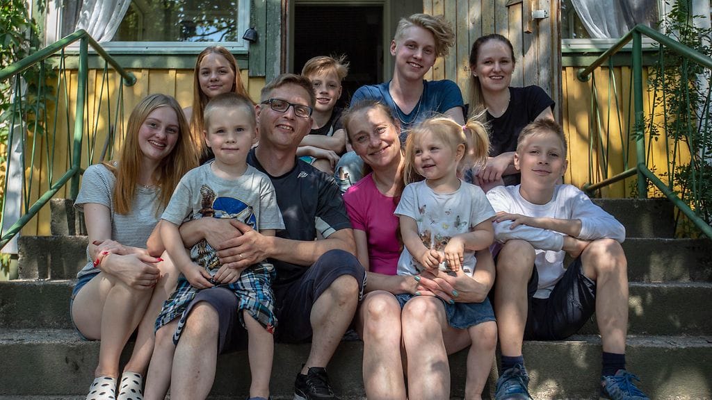 Duudsonit tutustuvat Tillgrenin ylisuorittavaan perheeseen.