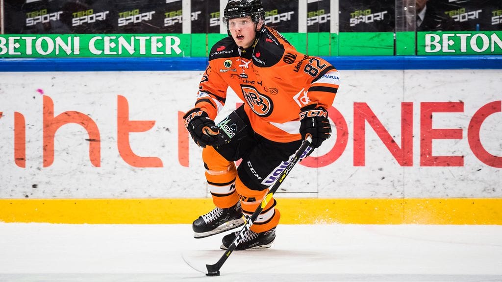 Eetu Tuulola vei HPK:n nopeasti johtoon Hämeenlinnassa.